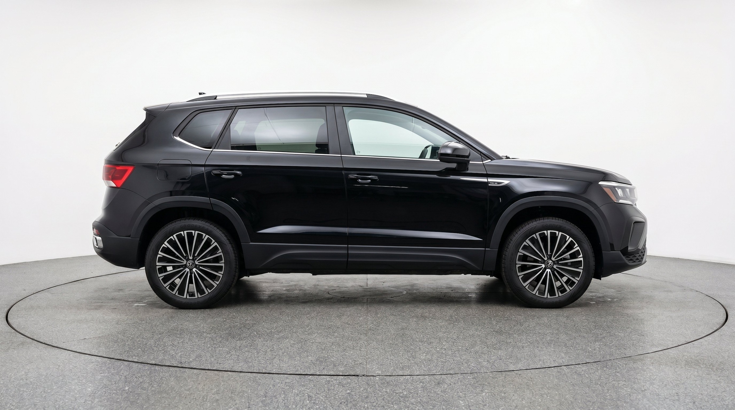 Thumbnail: 2026 Volkswagen Taos - 10