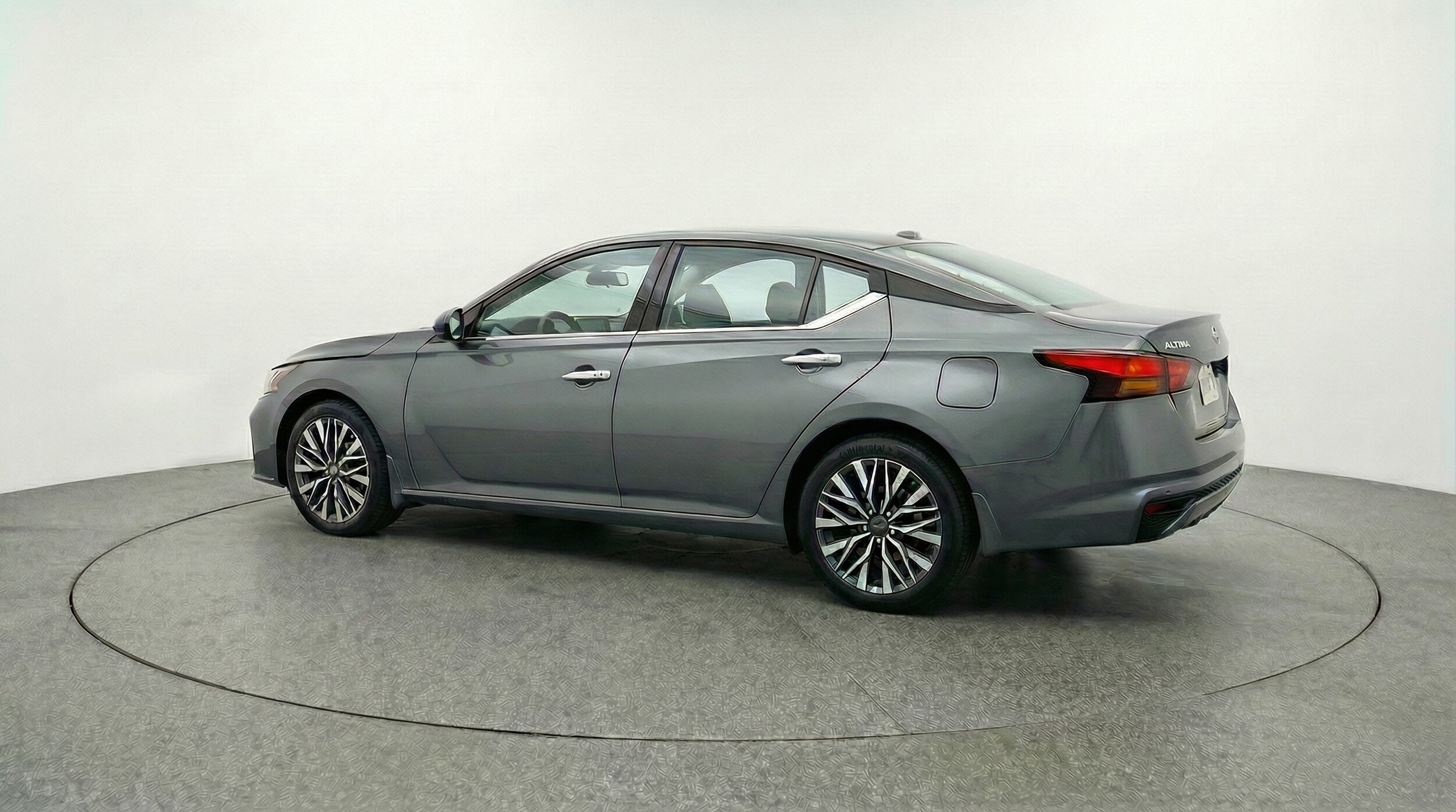 Thumbnail: 2025 Nissan Altima - 5