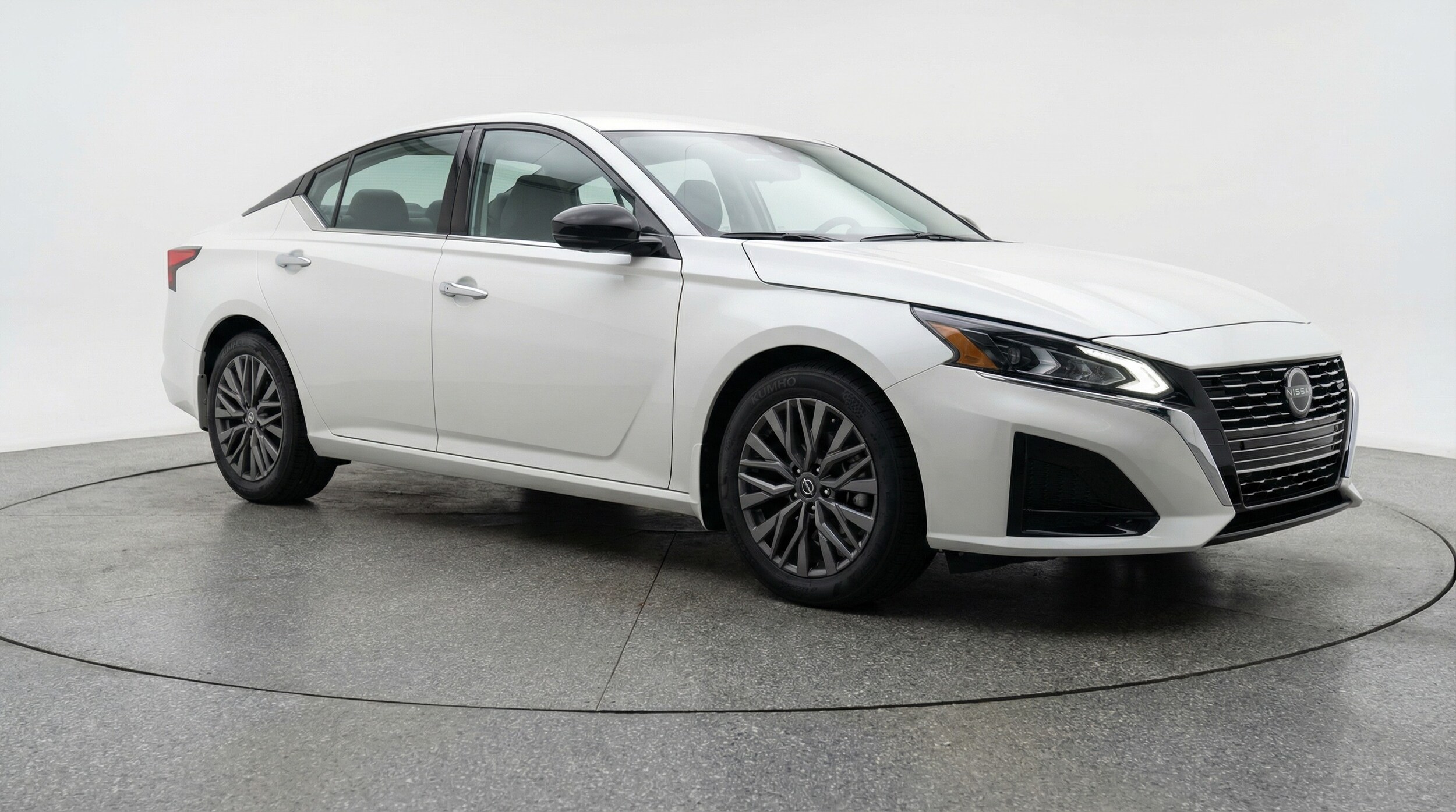 Thumbnail: 2025 Nissan Altima - 1