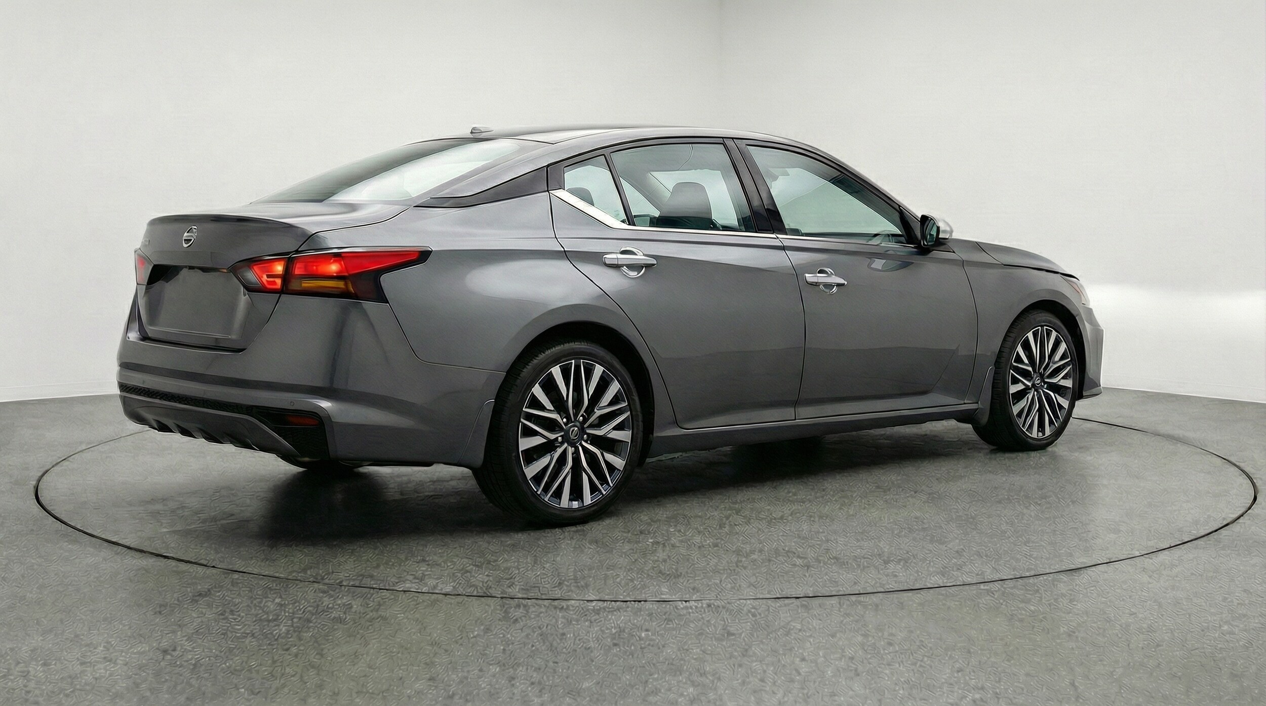 Thumbnail: 2025 Nissan Altima - 7