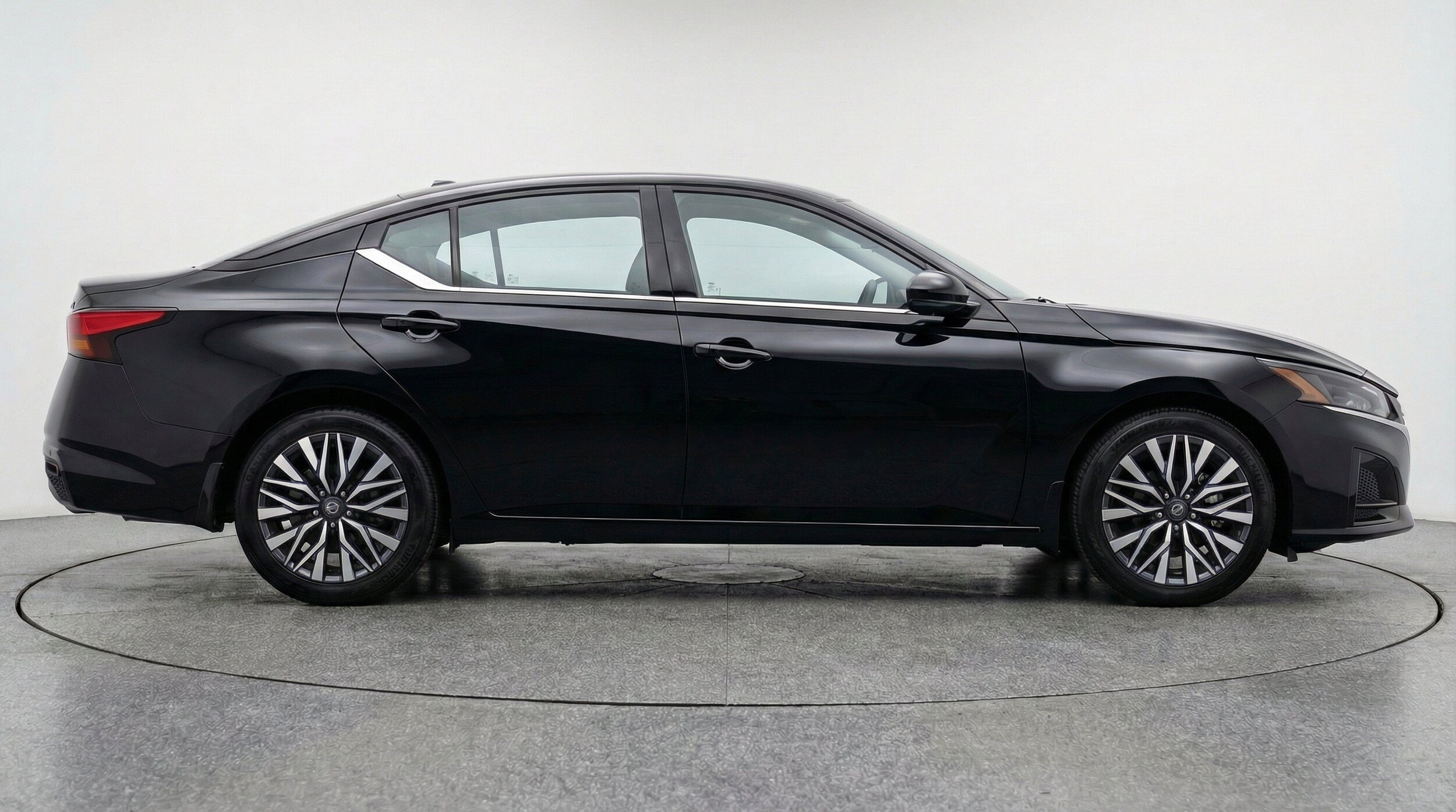Thumbnail: 2026 Nissan Altima - 10