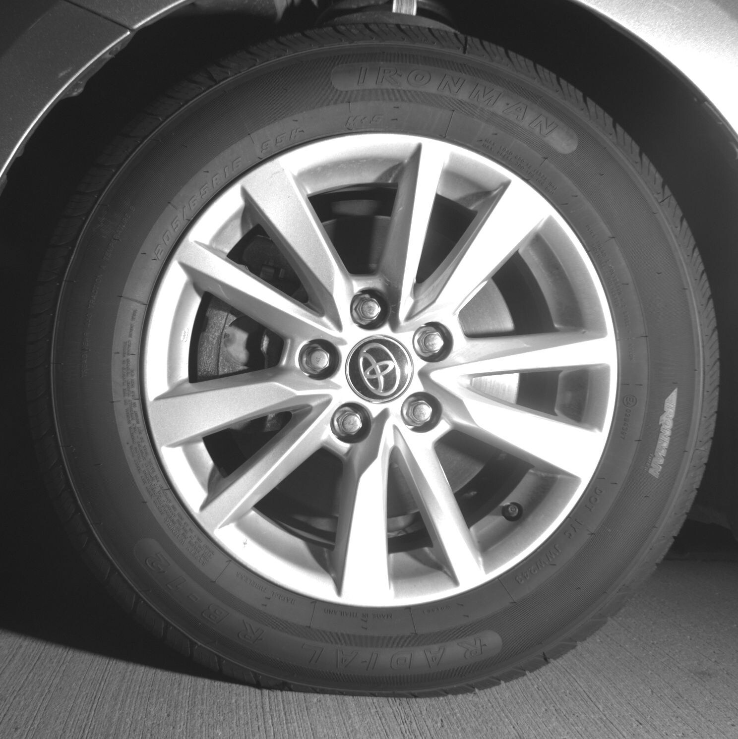 Thumbnail: 2025 Toyota Camry - 9