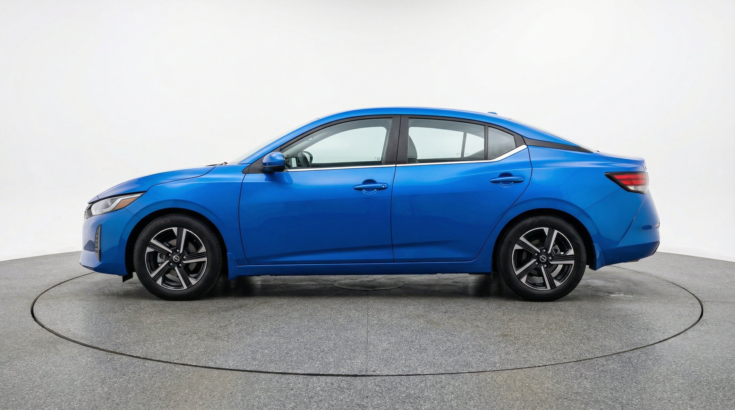 Thumbnail: 2025 Nissan Sentra - 5