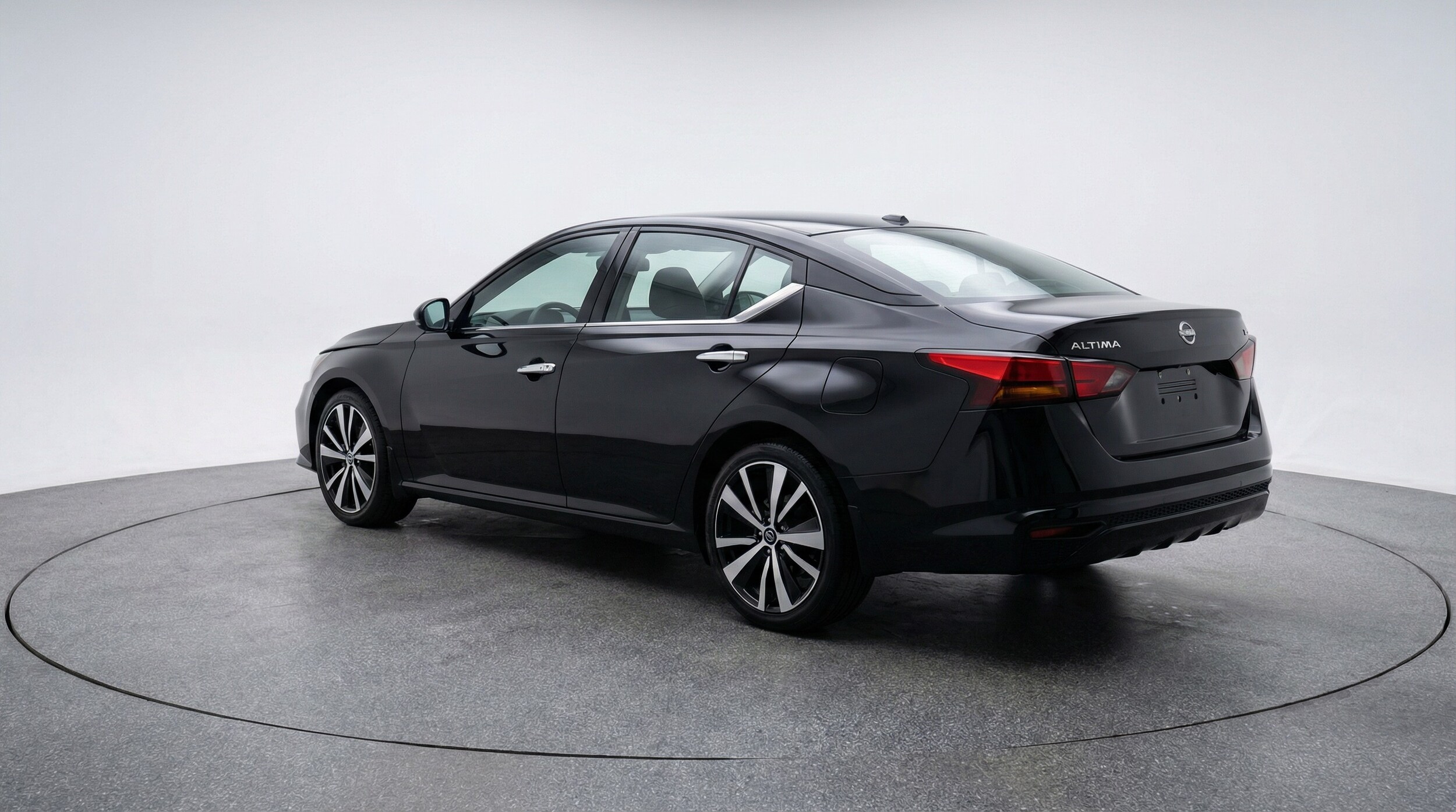 Thumbnail: 2025 Nissan Altima - 5