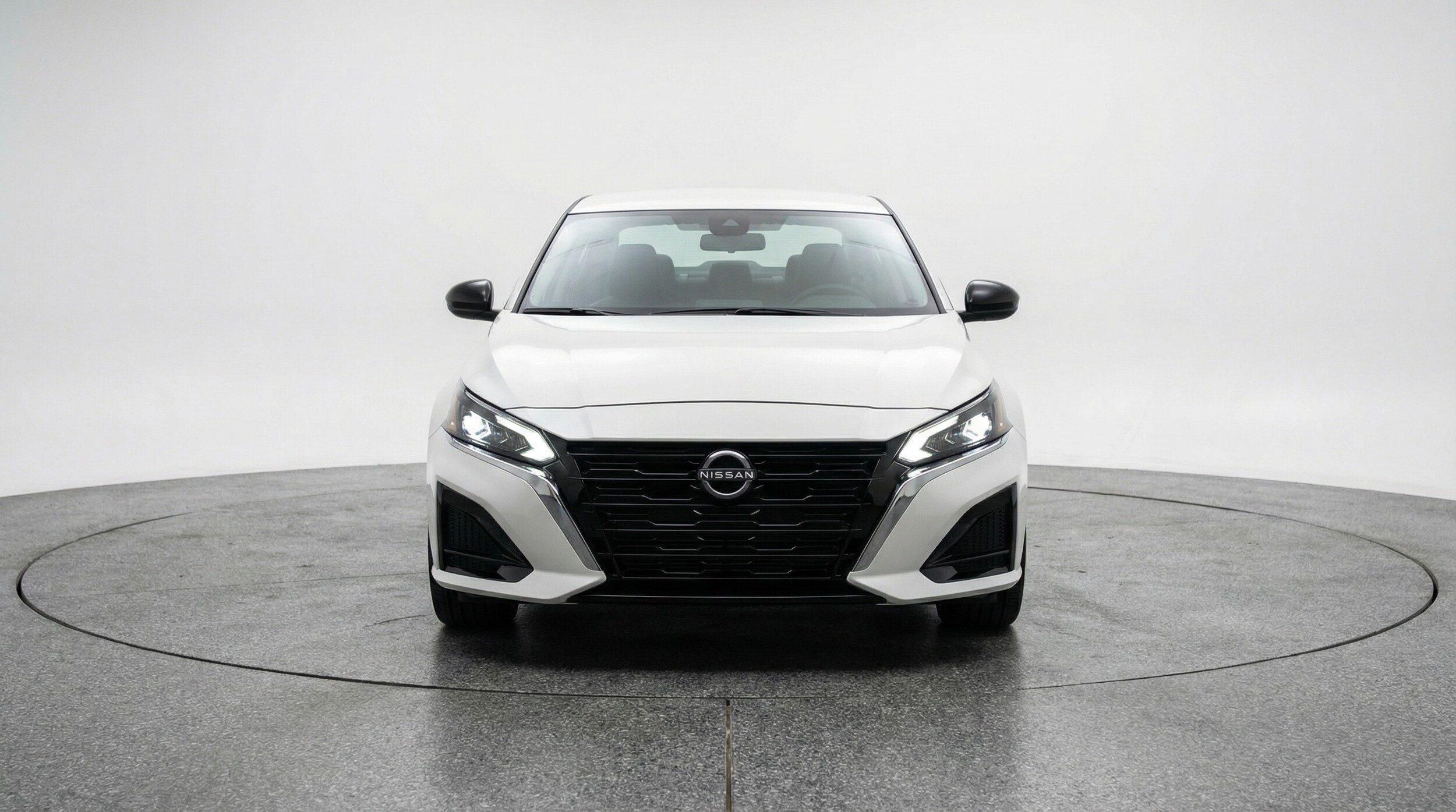 Thumbnail: 2025 Nissan Altima - 2