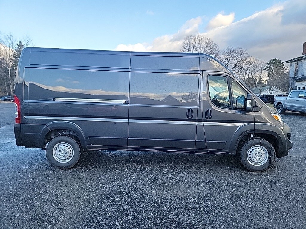 2025 Ram ProMaster 2500 photo 4