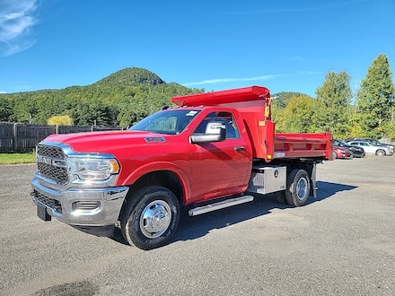 2024 Ram 3500 Chassis Cab 3500 TRADESMAN CHASSIS REGULAR CAB 4X4 60' CA Pickup