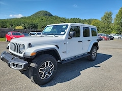 2025 Jeep Wrangler 4-DOOR SAHARA Sport Utility