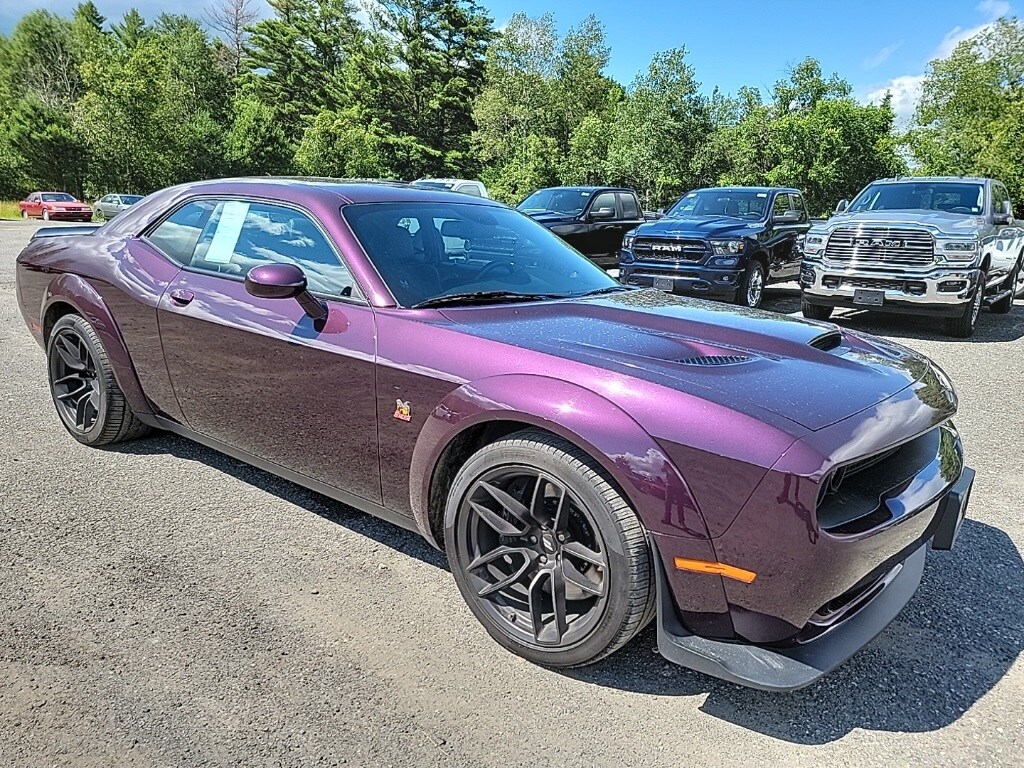2022 Dodge Challenger R/T Scat Pack Widebody photo 3