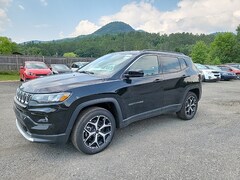 2025 Jeep Compass LIMITED 4X4 Sport Utility
