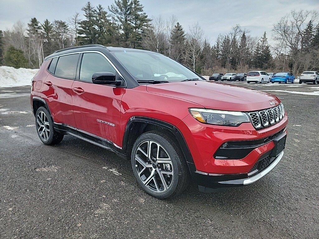 2025 Jeep Compass Limited photo 3