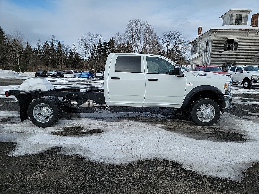 2024 Ram 5500 Tradesman photo 4
