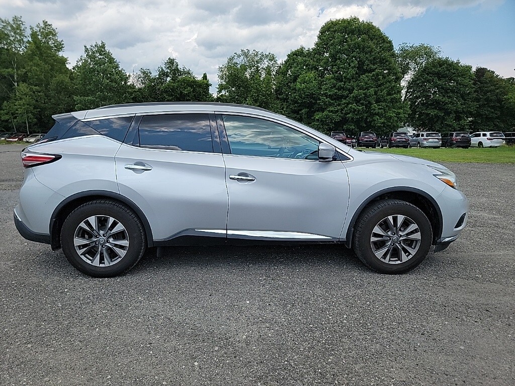 2015 Nissan Murano SV photo 4