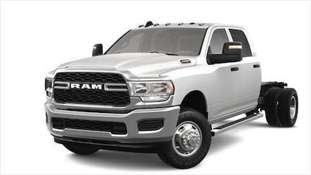 2024 Ram 3500 Chassis Cab 3500 TRADESMAN CREW CAB CHASSIS 4X4 60' CA Pickup