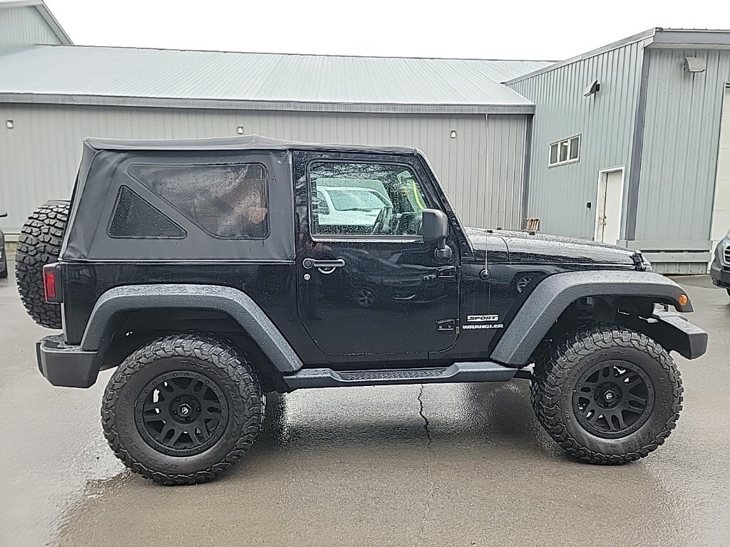 2015 Jeep Wrangler Sport photo 4