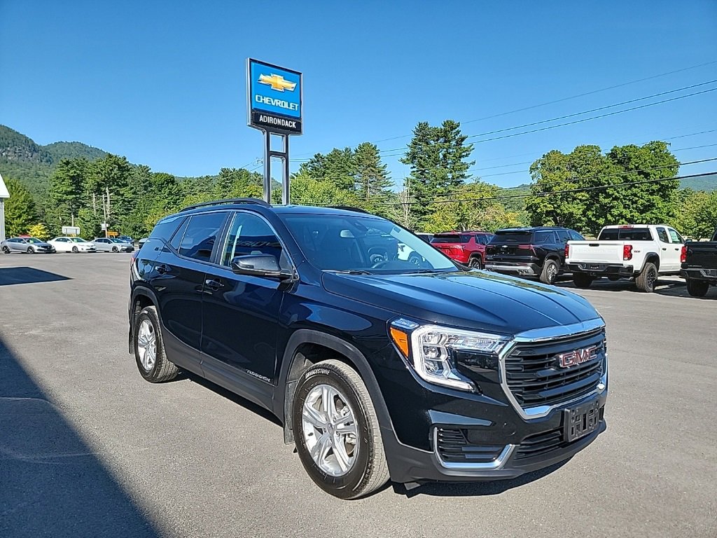 2022 Gmc Terrain SLE photo 2