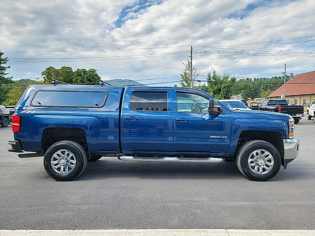 2019 Chevrolet Silverado 2500HD LT photo 4