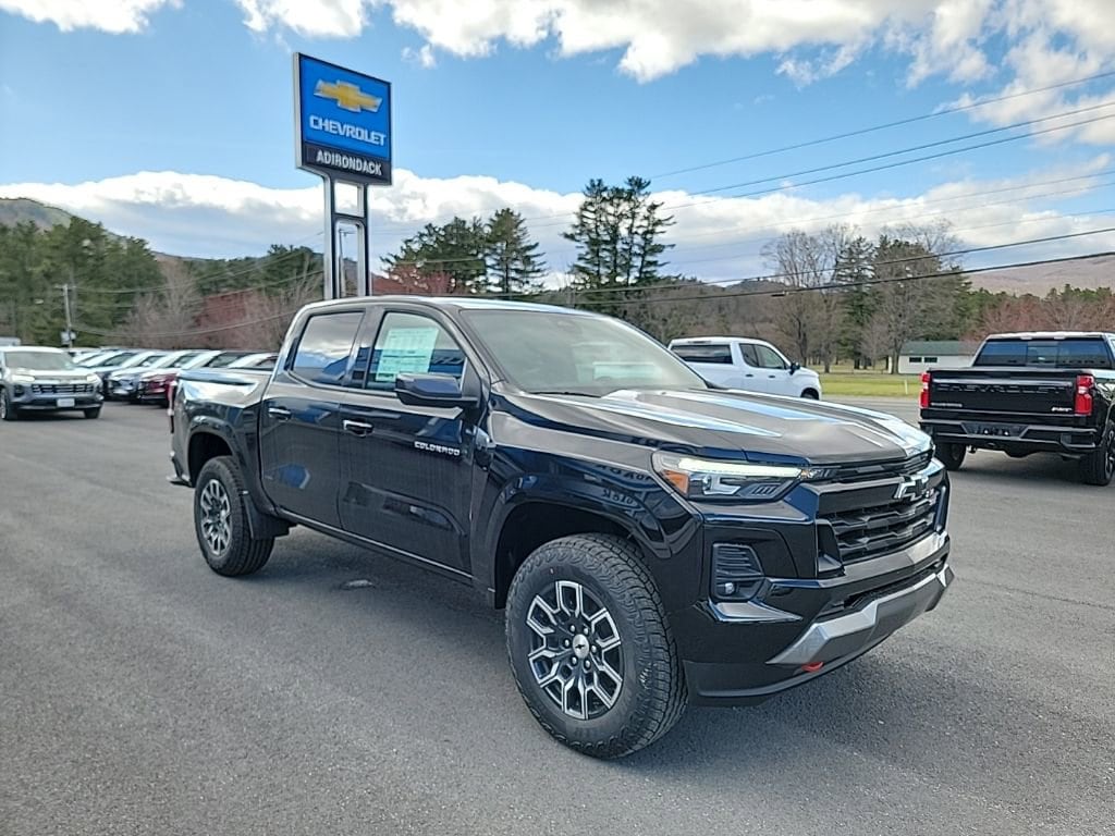 New 2025 Chevrolet Colorado Z71 Truck