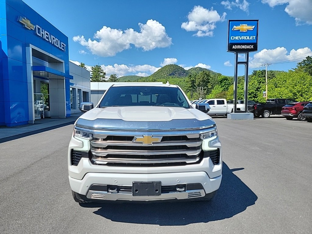 Used 2022 Chevrolet Silverado 1500 High Country with VIN 1GCUDJED7NZ597366 for sale in Elizabethtown, NY