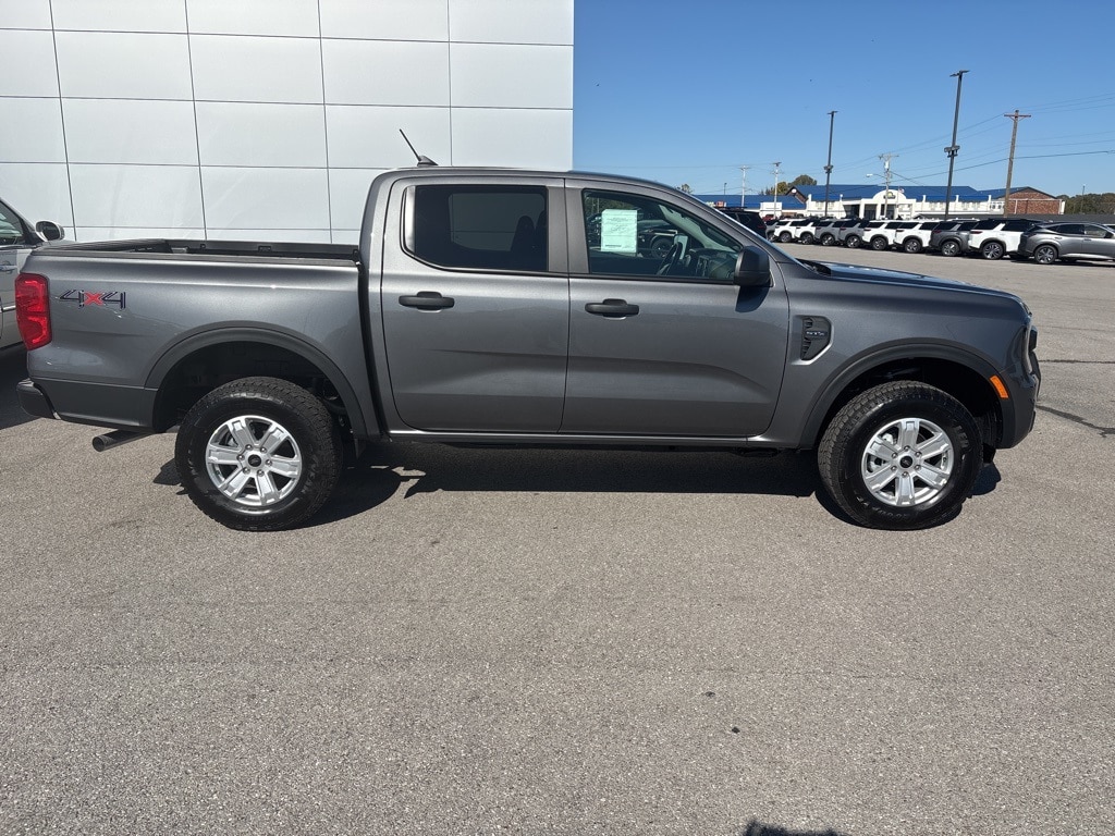 2025 Ford Ranger XL's photo