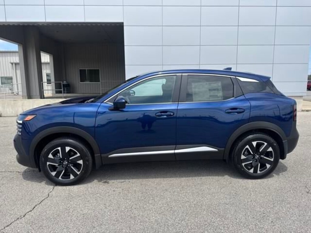 New 2025 Nissan Kicks SV SUV