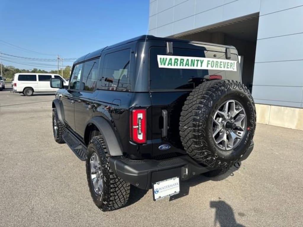 New 2025 Ford Bronco Badlands SUV