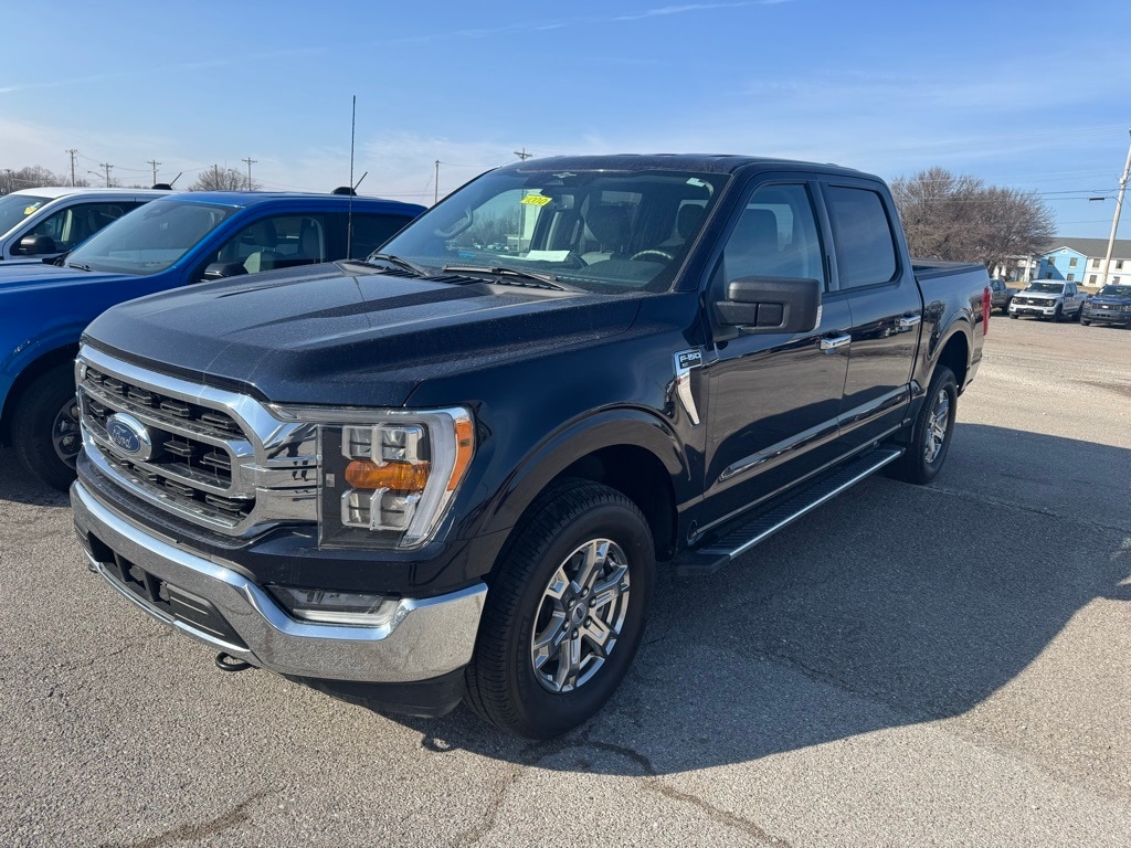 2023 Ford F-150 XLT's photo