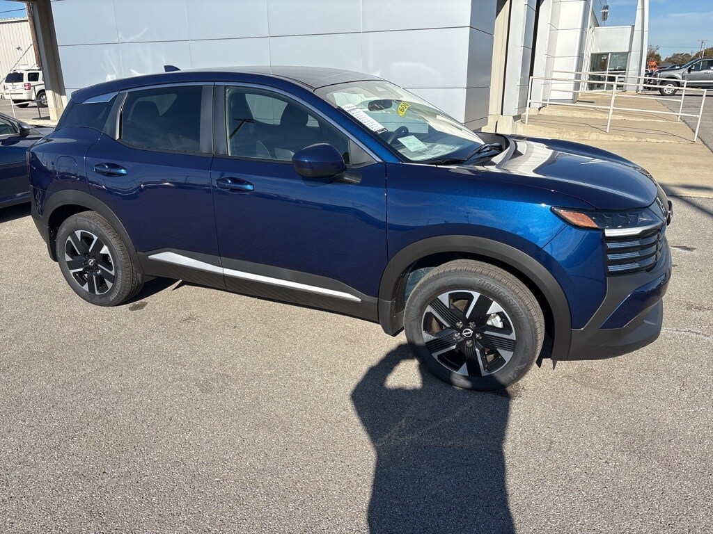 New 2025 Nissan Kicks SV SUV