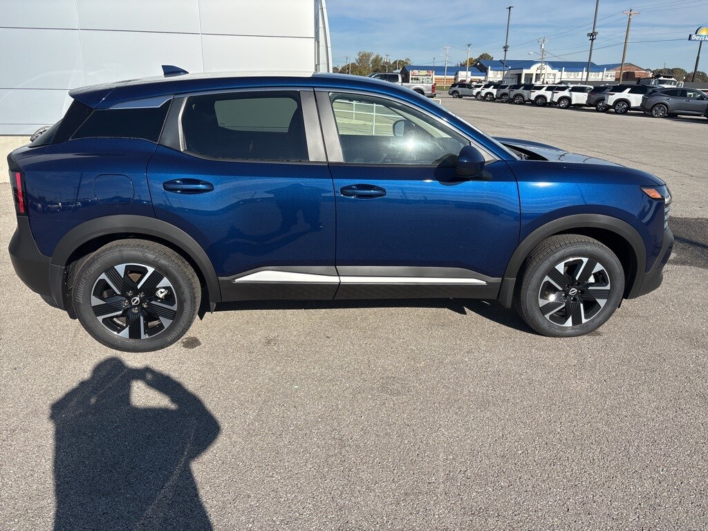 New 2025 Nissan Kicks SV SUV