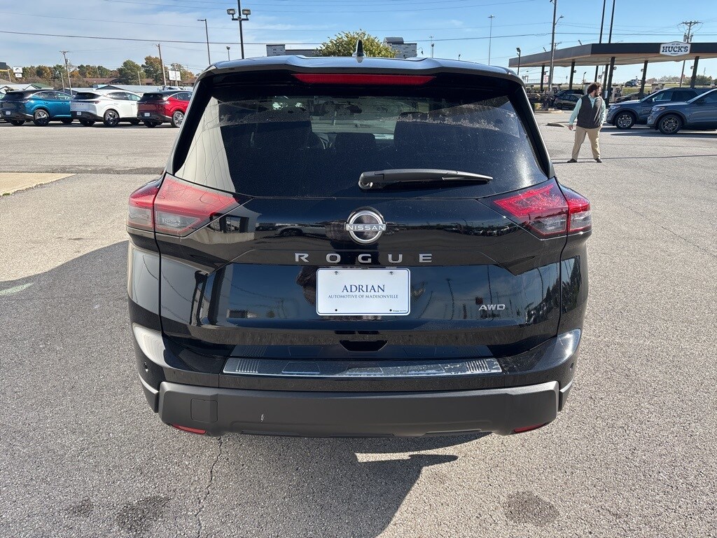 New 2026 Nissan Rogue SV SUV