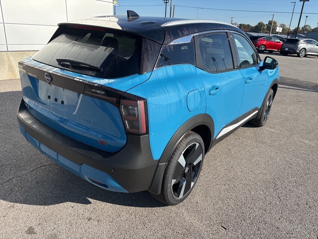 New 2025 Nissan Kicks SR SUV