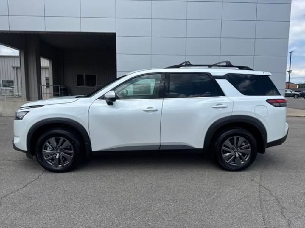 New 2025 Nissan Pathfinder SV SUV