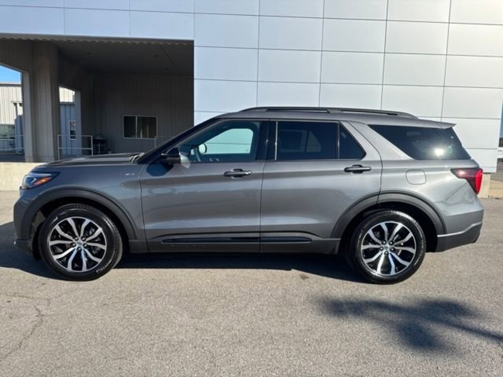 New 2025 Ford Explorer ST-Line SUV