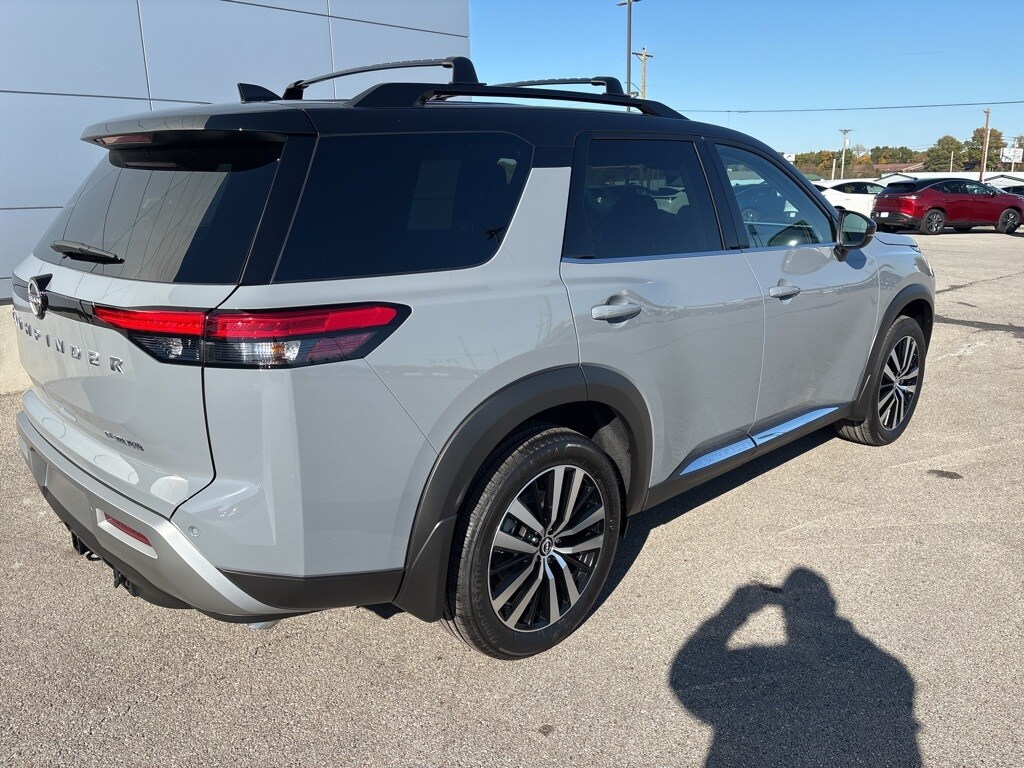 New 2025 Nissan Pathfinder Platinum SUV