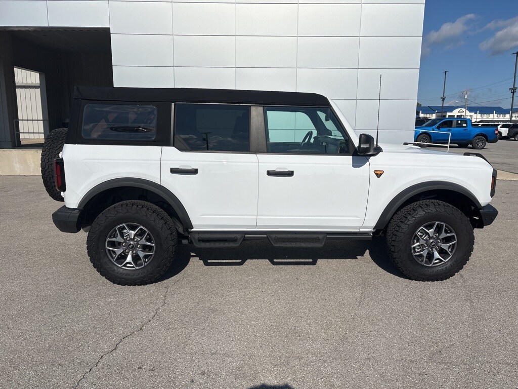New 2024 Ford Bronco Badlands SUV