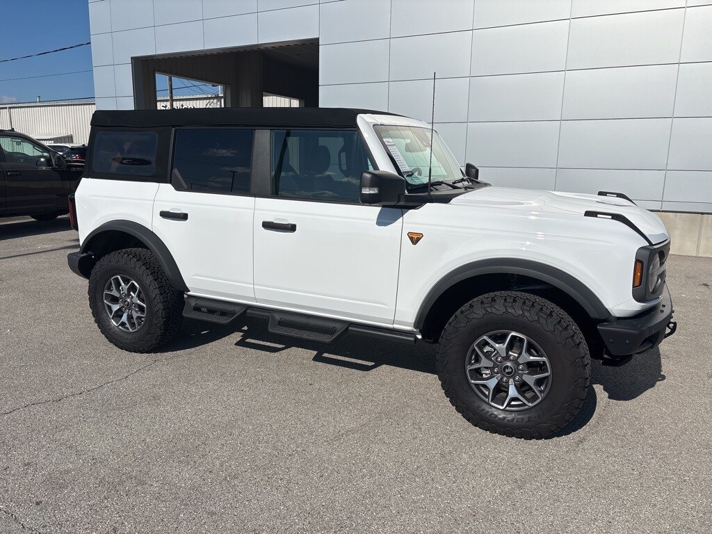 2024 Ford Bronco SUV 