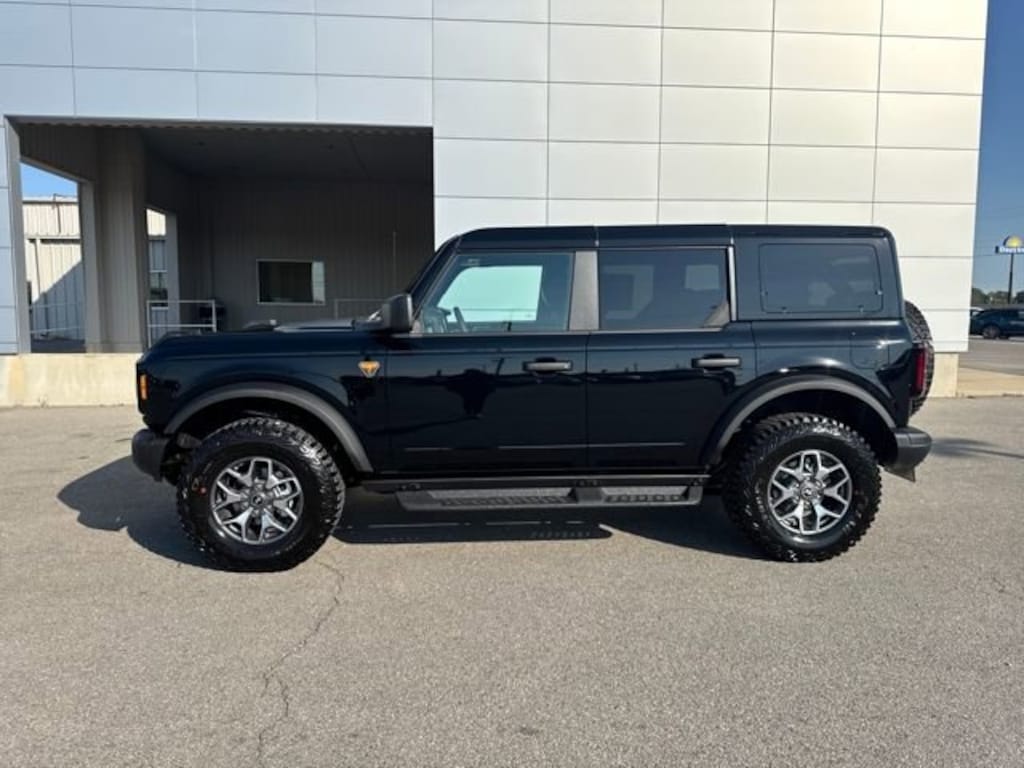 New 2025 Ford Bronco Badlands SUV