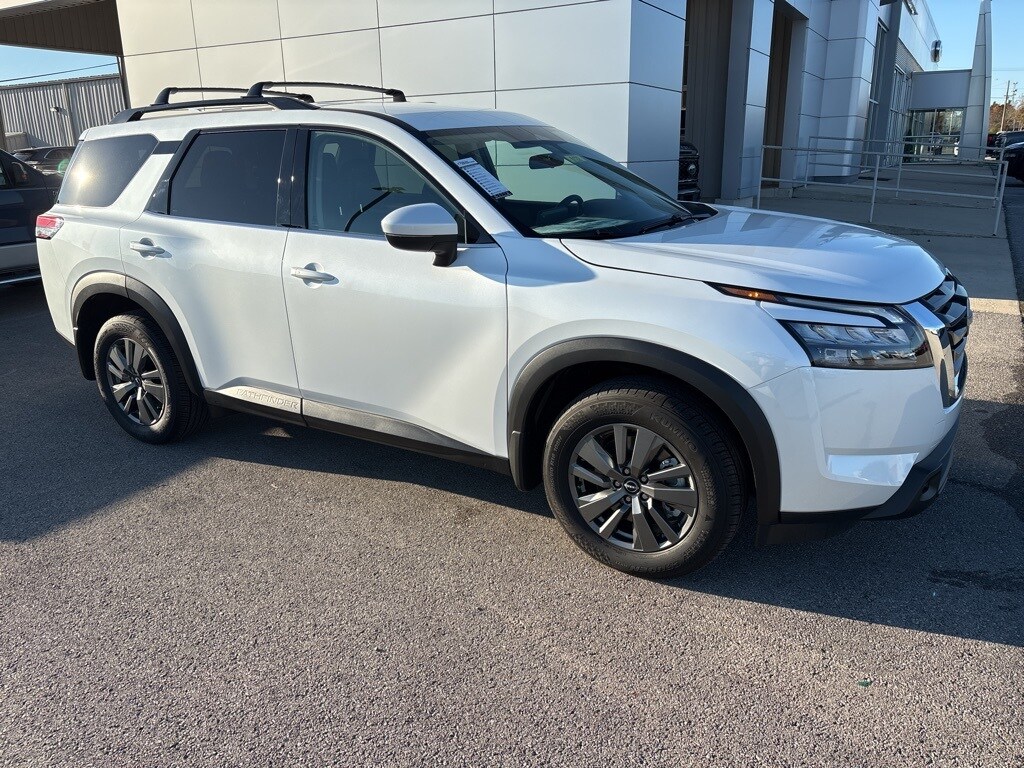 New 2025 Nissan Pathfinder SV SUV