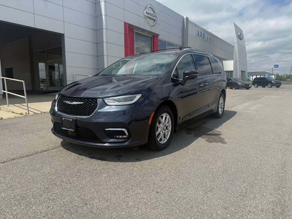Used 2021 Chrysler Pacifica Touring L Minivan/Van