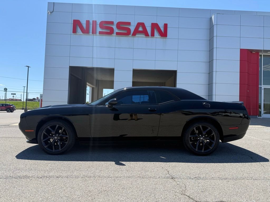 Used 2021 Dodge Challenger SXT Coupe