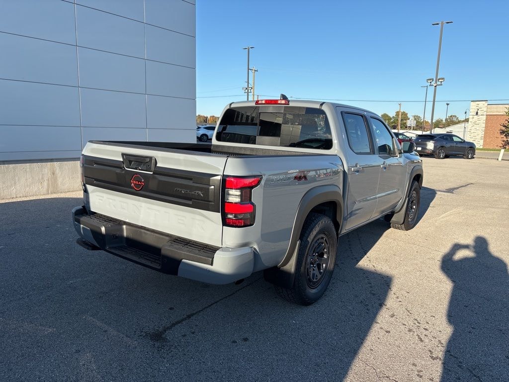 New 2025 Nissan Frontier PRO-4X Truck