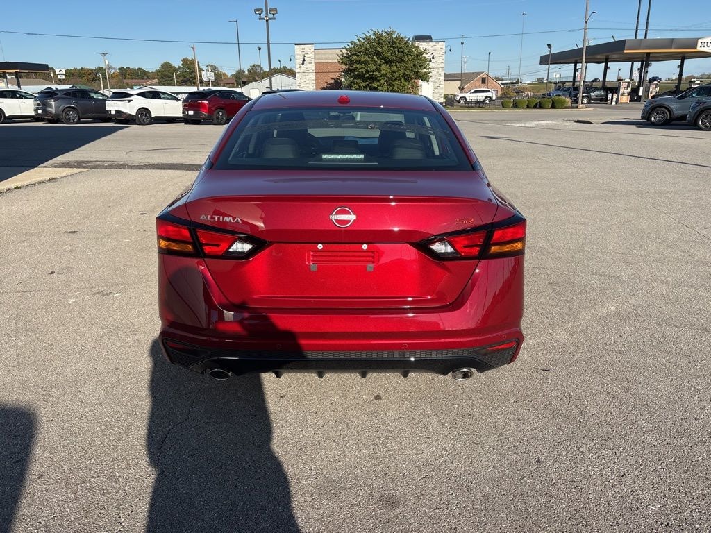 New 2025 Nissan Altima 2.5 SR Sedan