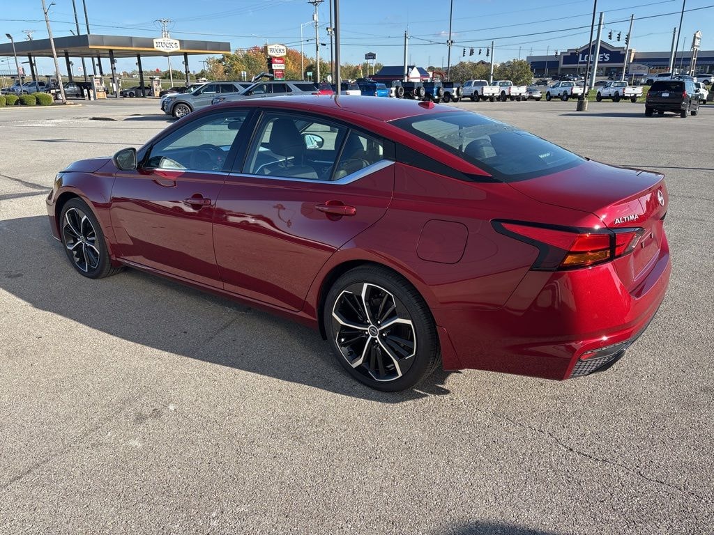 New 2025 Nissan Altima 2.5 SR Sedan
