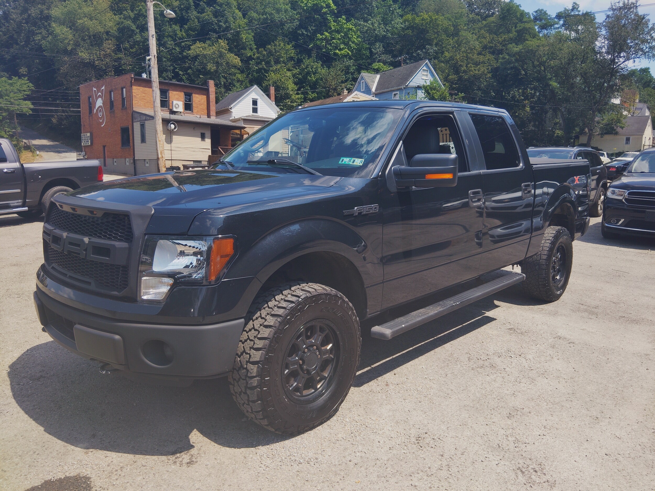 2014 Ford F-150 photo 2