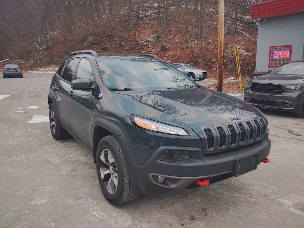 Used 2017 Jeep Cherokee Trailhawk 4x4 SUV