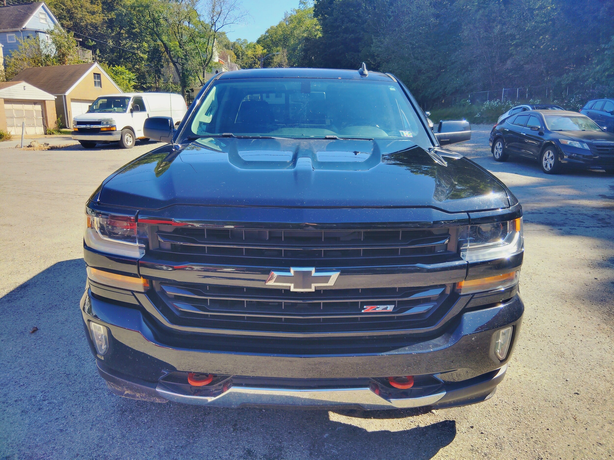 2017 Chevrolet Silverado 1500 photo 3