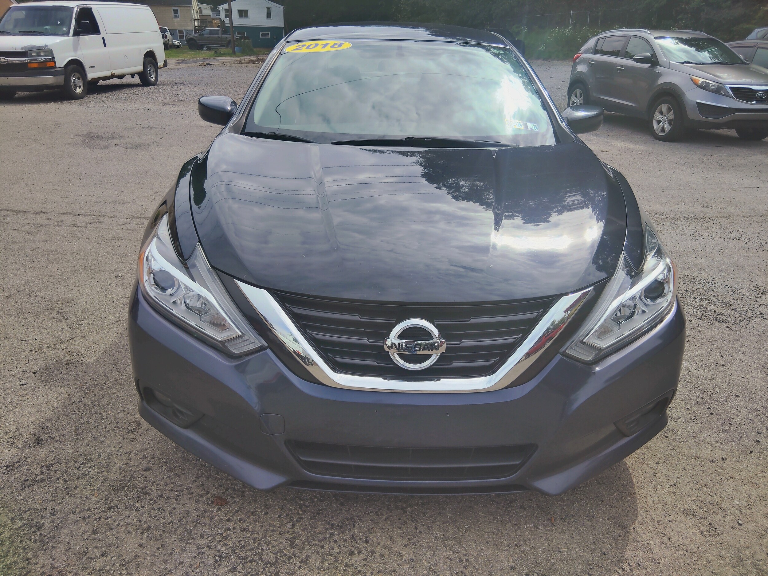 2018 Nissan Altima 2.5 photo 2