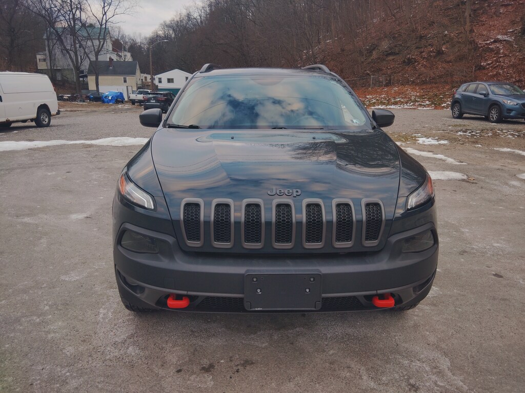 Used 2017 Jeep Cherokee Trailhawk 4x4 SUV