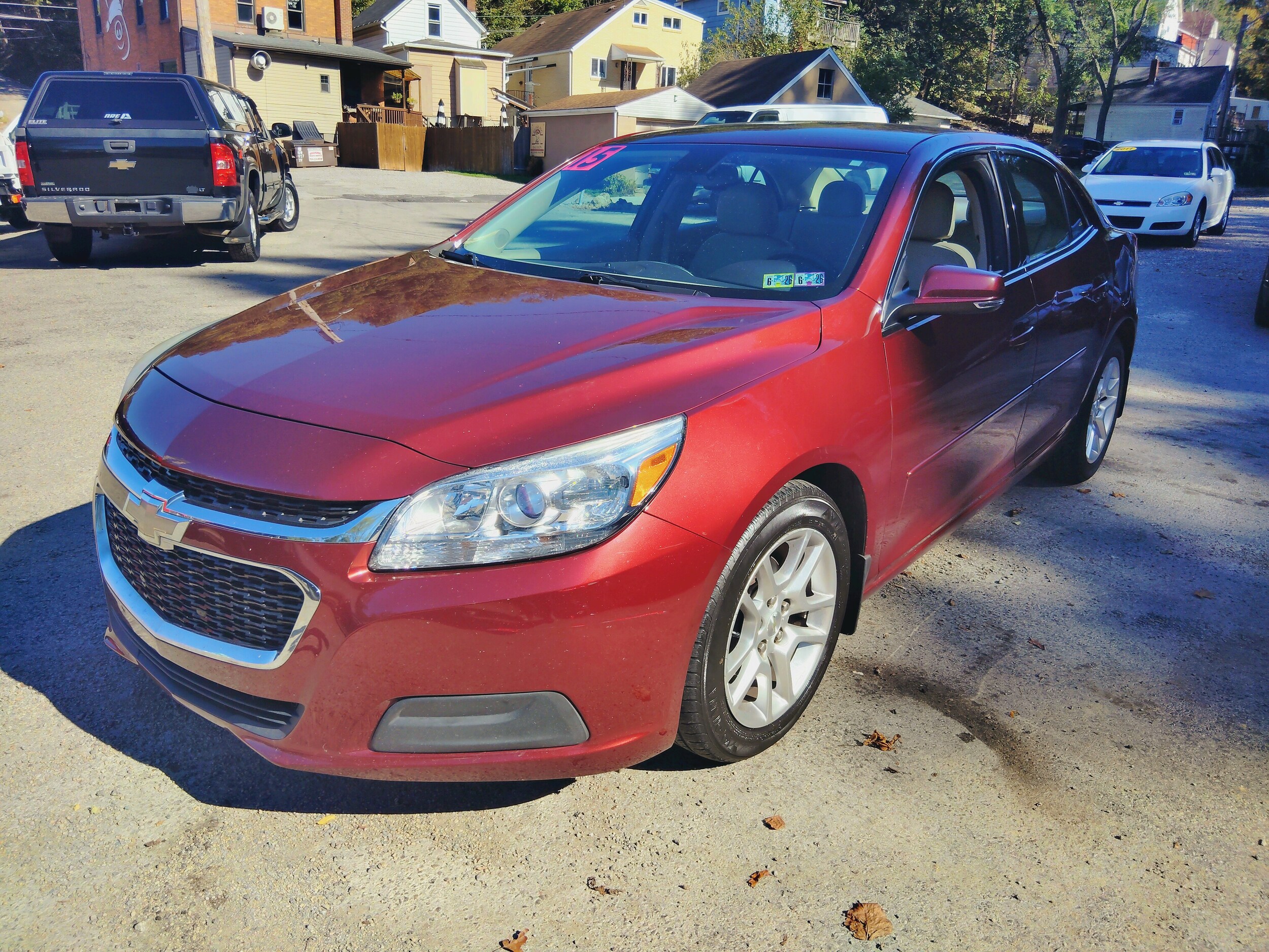 2015 Chevrolet Malibu 1LT photo 2