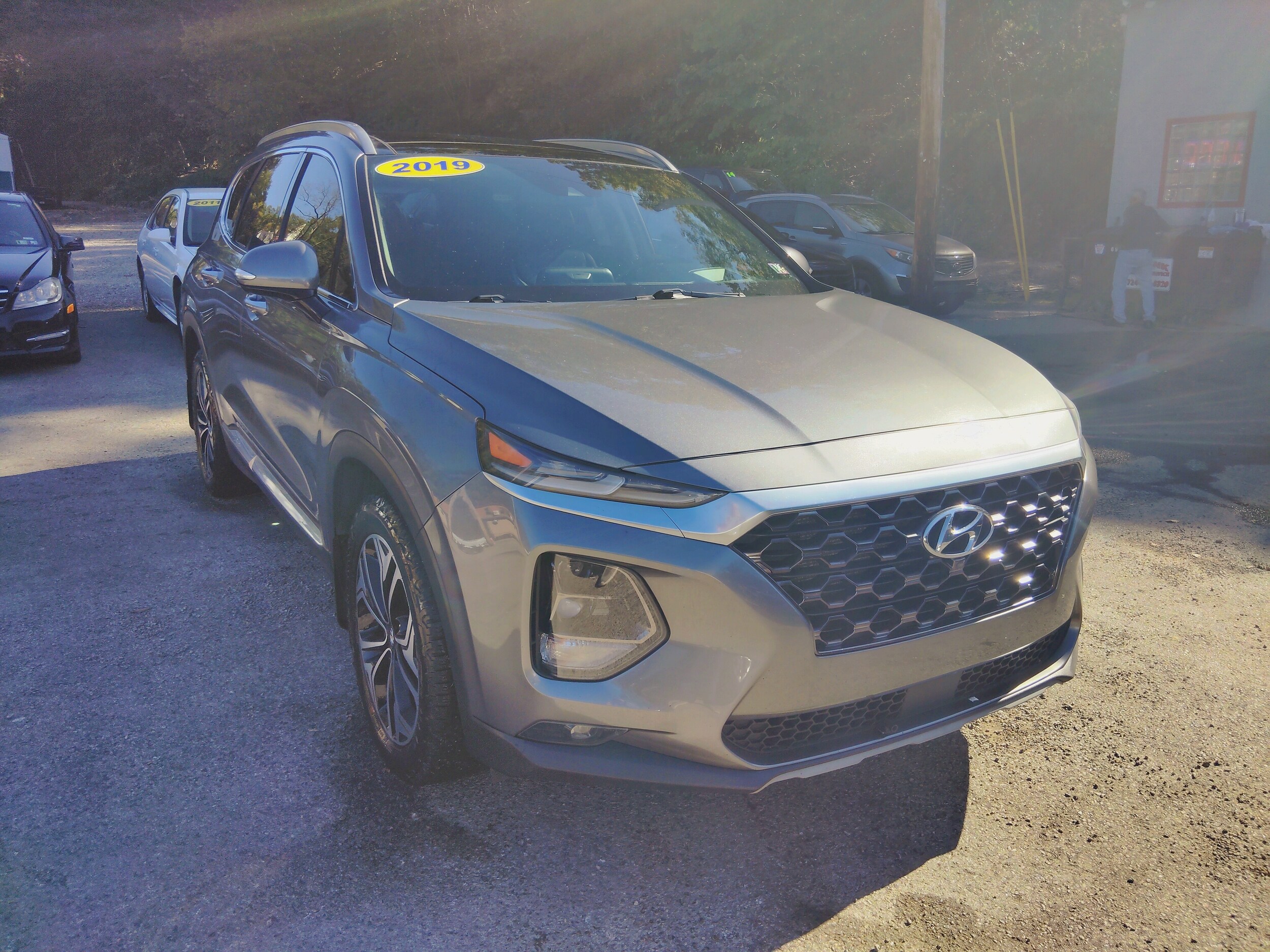 2019 Hyundai Santa Fe Limited Ultimate photo 2